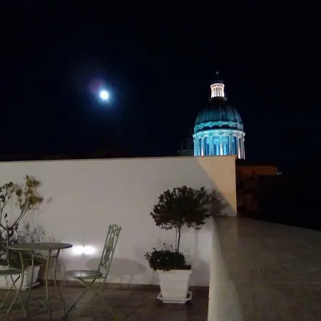 Bframe Cornice Barocca לינה וארוחת בוקר 3*