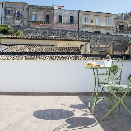 Bframe Cornice Barocca Alojamento de Acomodação e Pequeno-almoço Ragusa