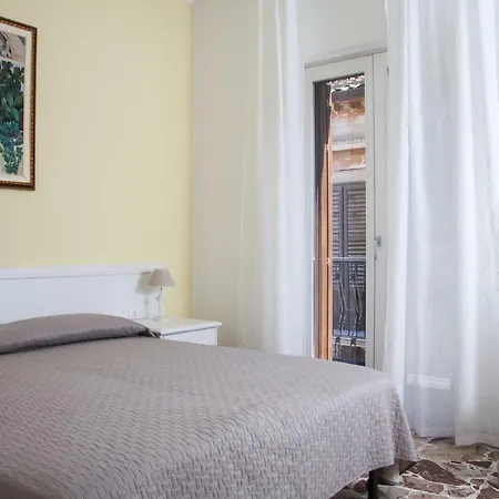 Bframe Cornice Barocca 3* רגוזה