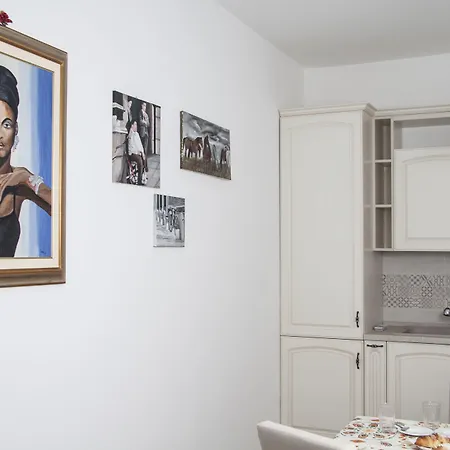 Bframe Cornice Barocca Bed & Breakfast