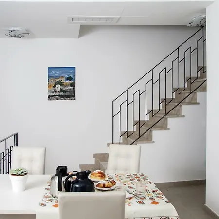 Bframe Cornice Barocca Bed & Breakfast *