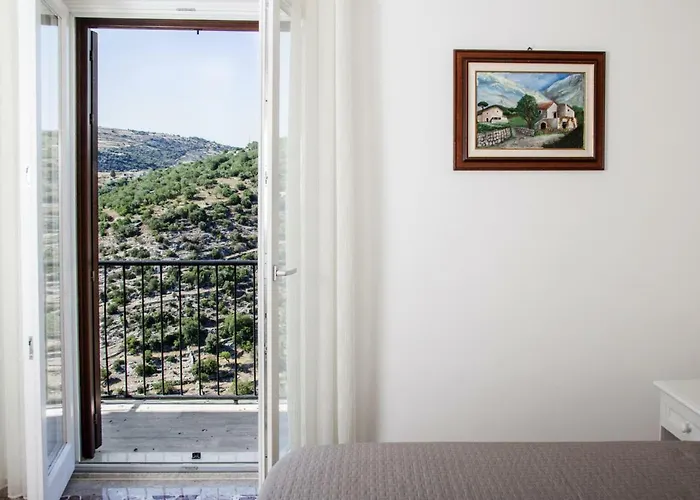 Bframe Cornice Barocca Bed & Breakfast 3*