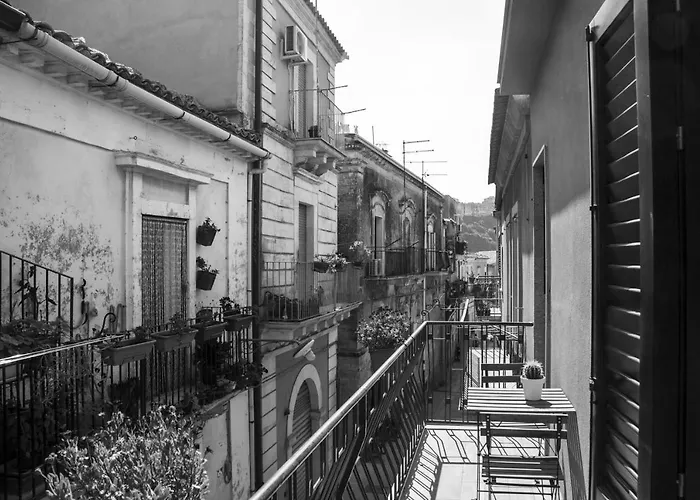 Bframe Cornice Barocca 3* Ragusa